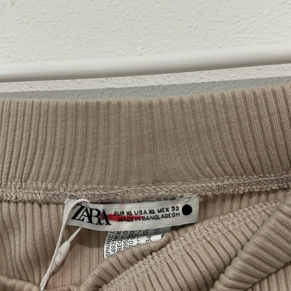 Zara Side Button Slit Skirt - Picture 4 of 6